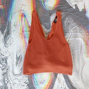 Small Lulus sweater tank